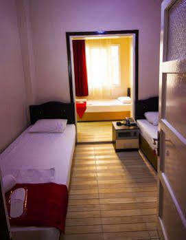 Cicek Palas Otel Izmir Eksteriør billede